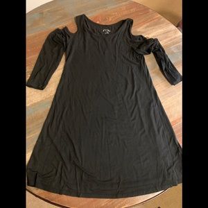 2 Art Class Girls Black Dresses (L)